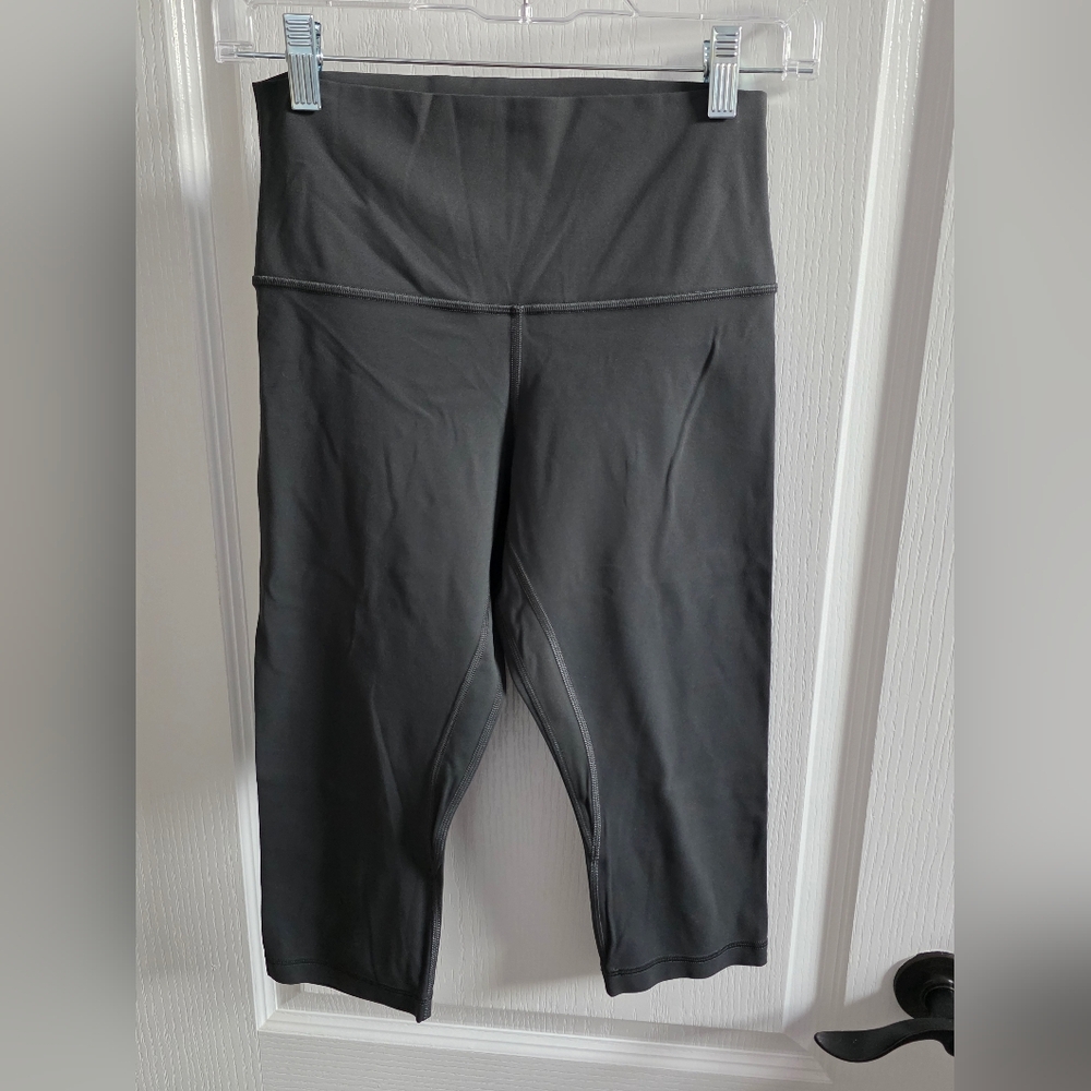 Lululemon Athletica Charcoal 17" Leggings